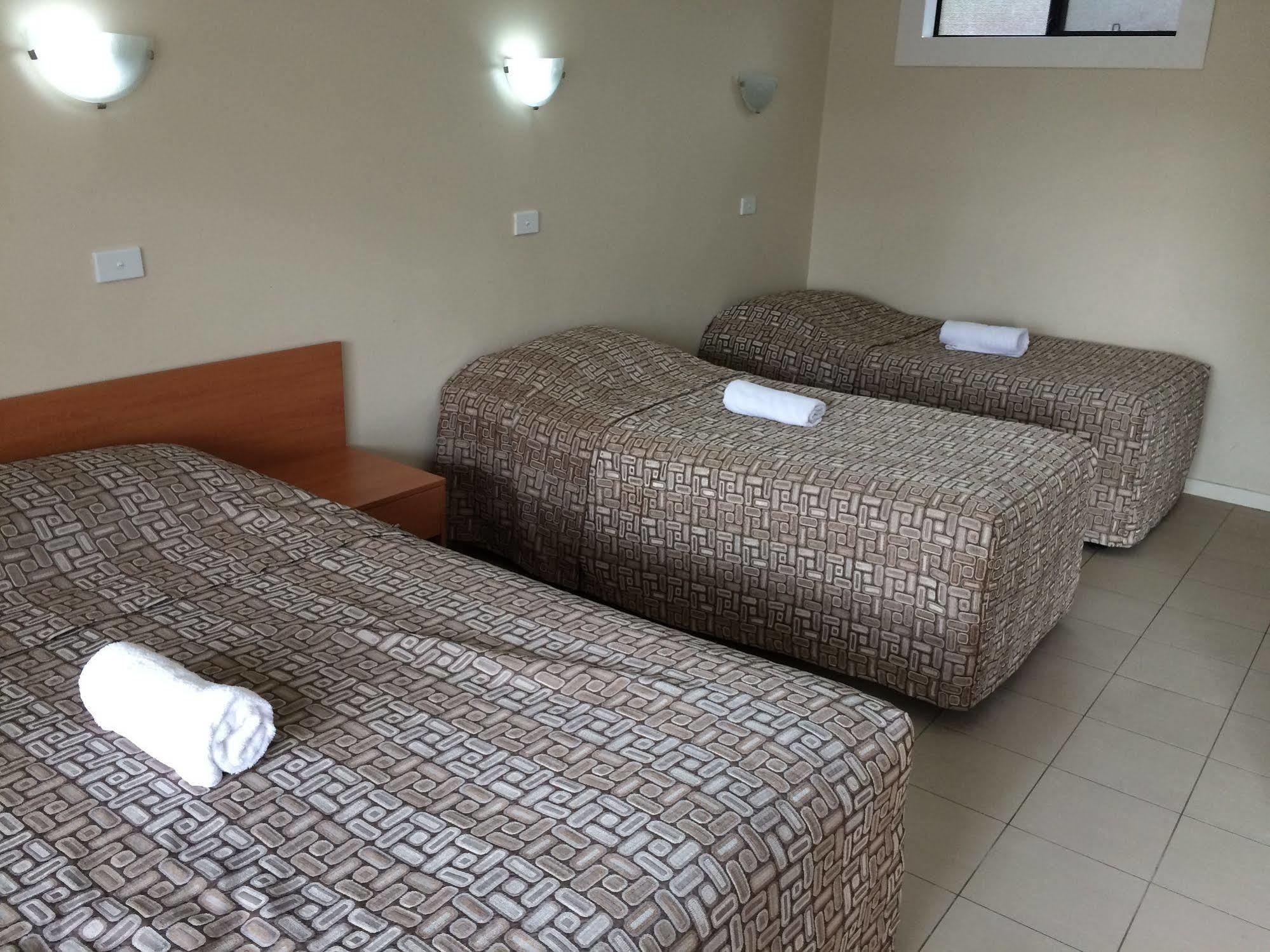 Liberty Plains Motor Inn Сидней Экстерьер фото