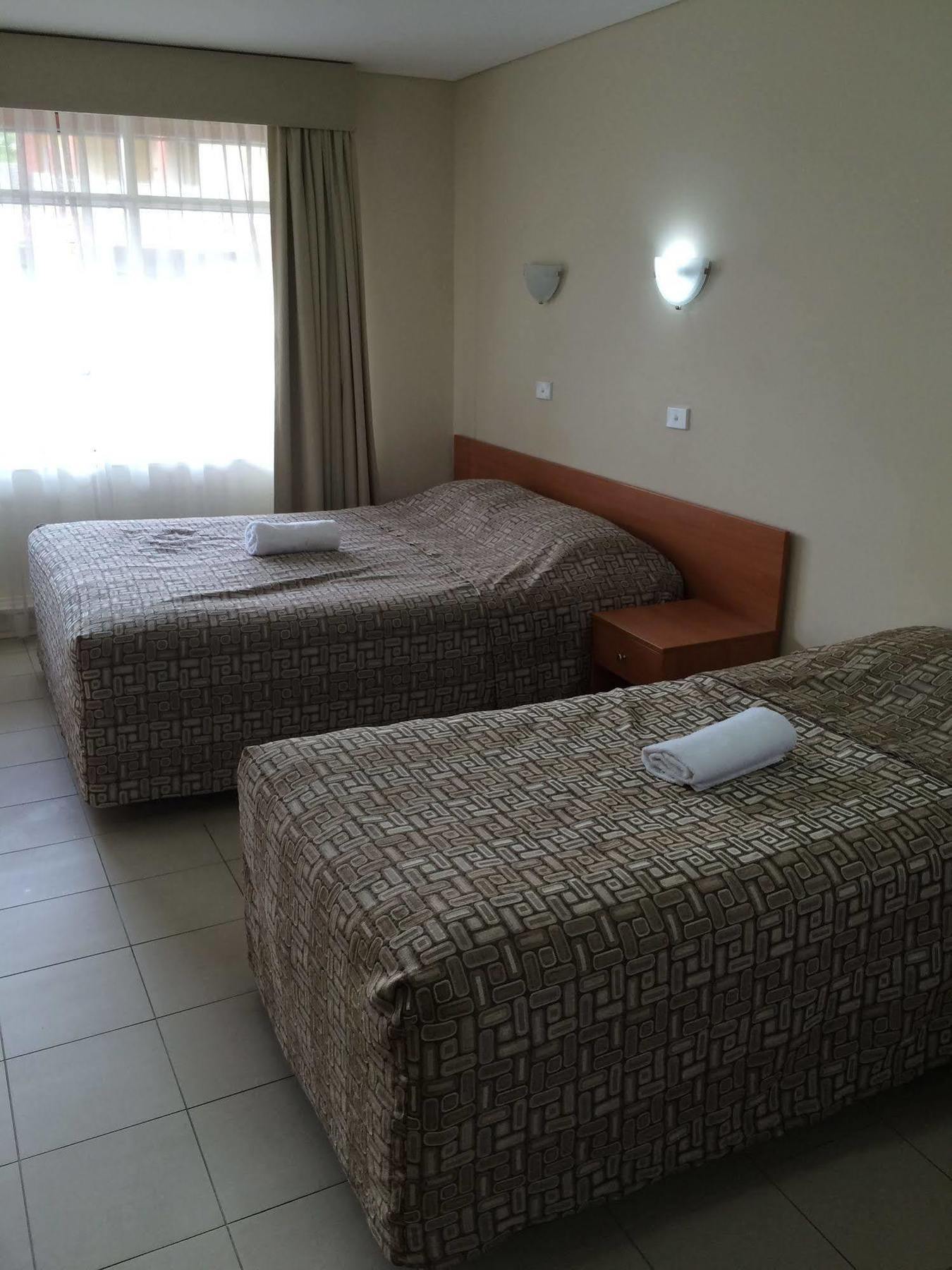 Liberty Plains Motor Inn Сидней Экстерьер фото
