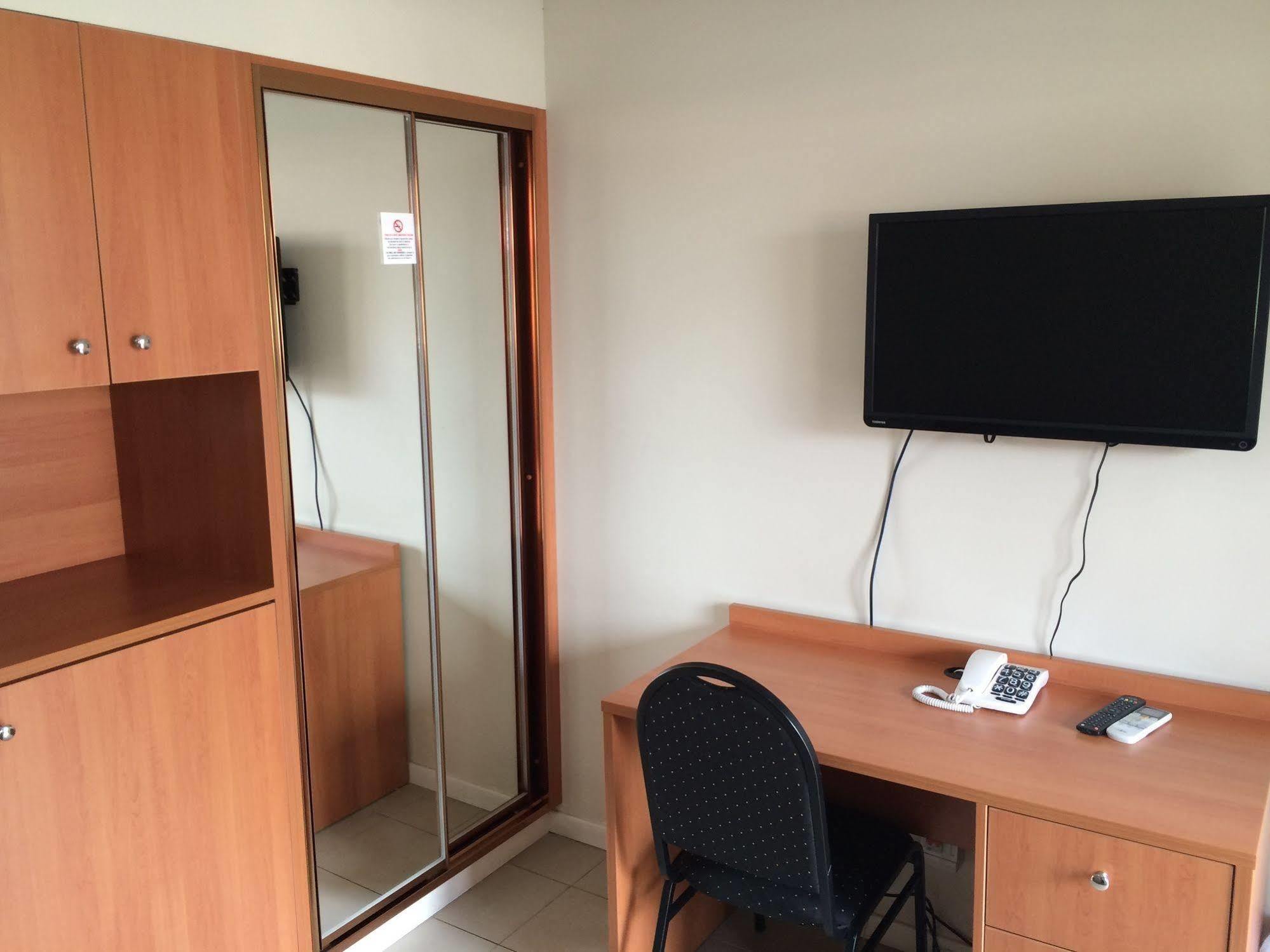 Liberty Plains Motor Inn Сидней Экстерьер фото