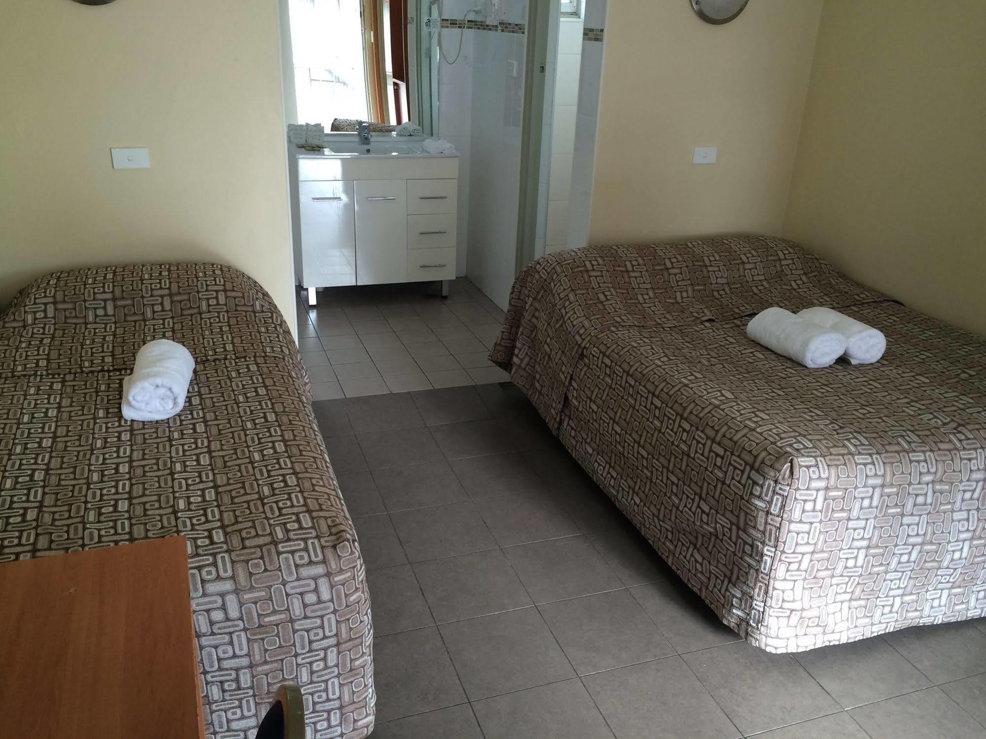 Liberty Plains Motor Inn Сидней Экстерьер фото